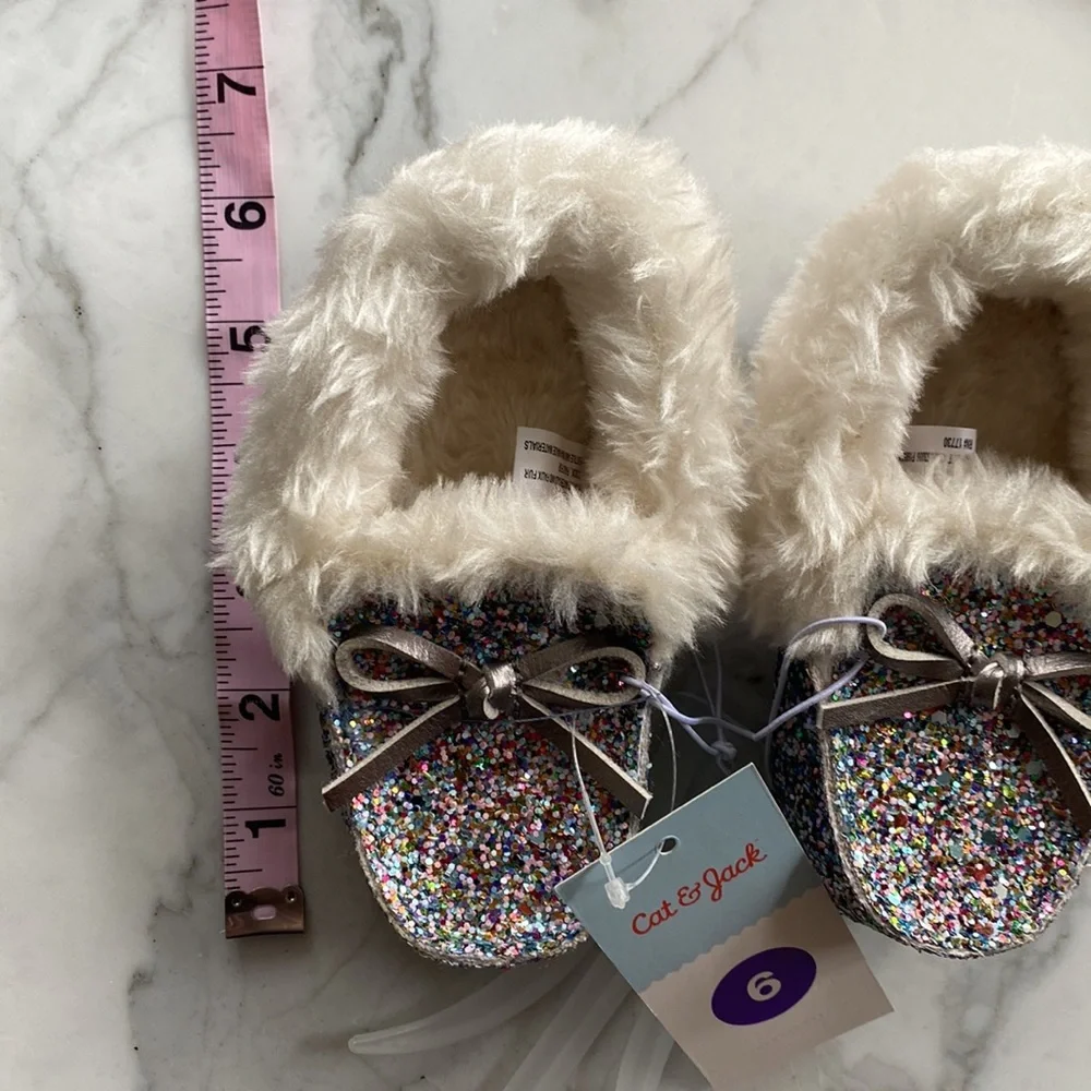 Cat and Jack Moccasins‎ Slippers size 6 Multicolored Glitter fuzzy